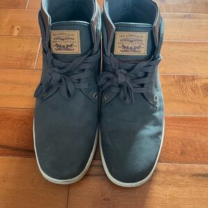 Levi's Men's  Chukka Boots